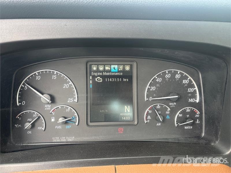 Freightliner Cascadia 126 Vetopöytäautot