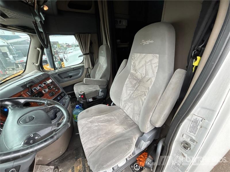 Freightliner Cascadia 125 6x4 T/A Sleeper Truck Tractor Prime Movers