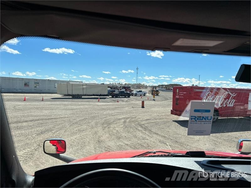 Freightliner Cascadia 126 وحدات الجر