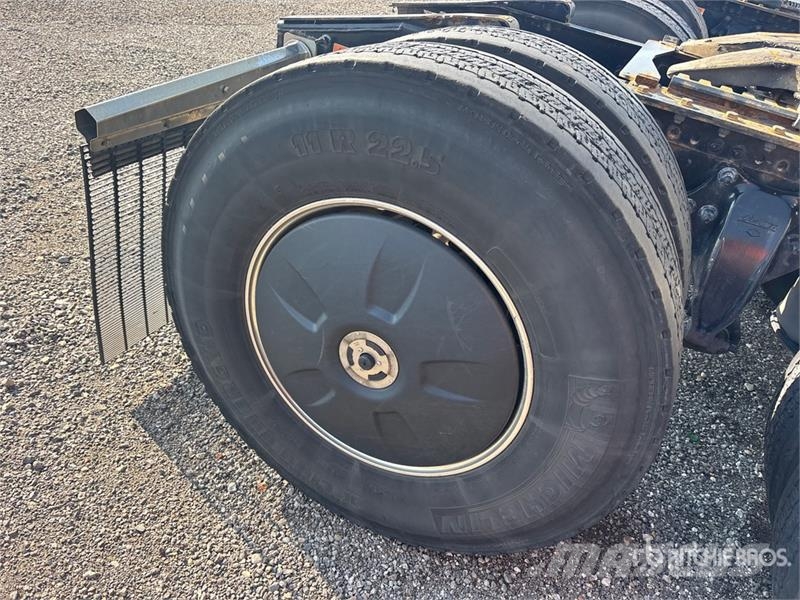 Freightliner Cascadia 126 Naudoti vilkikai