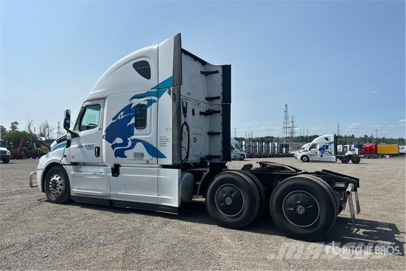Freightliner Cascadia 126 Naudoti vilkikai