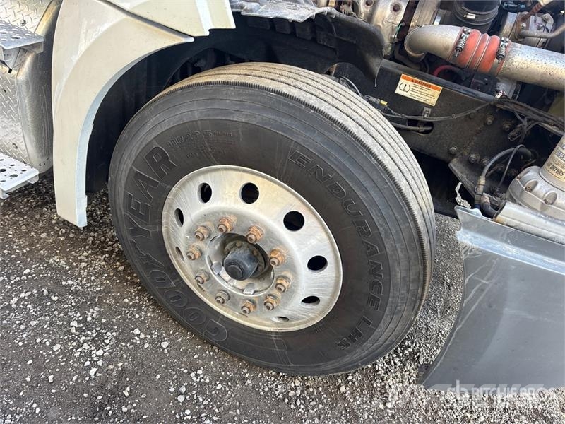 Freightliner Cascadia 126 Cabezas tractoras
