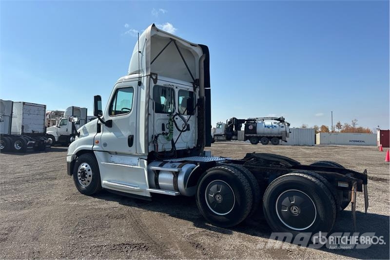 Freightliner Cascadia 125 Cabezas tractoras