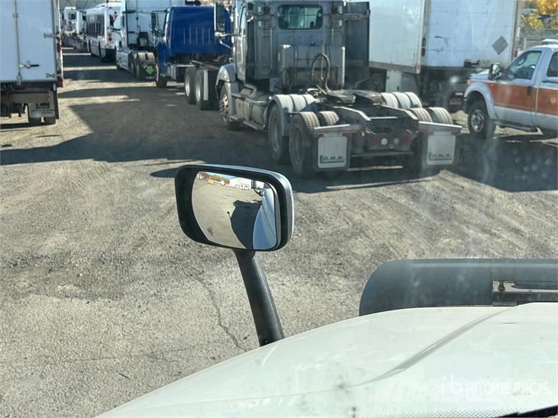 Freightliner Cascadia 125 وحدات الجر