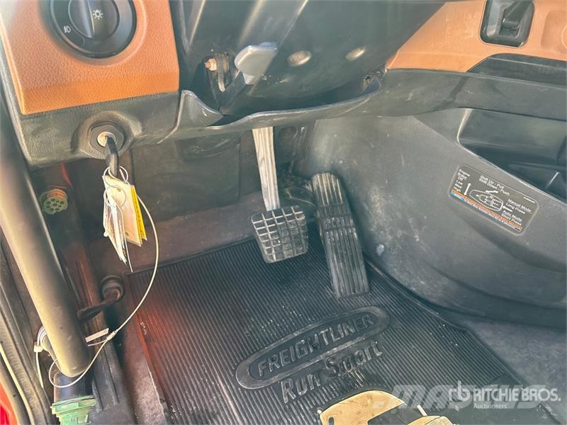 Freightliner Cascadia 126 وحدات الجر