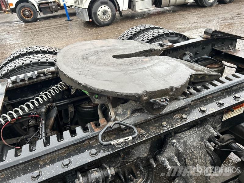 Freightliner Cascadia 126 Truck Tractor Units