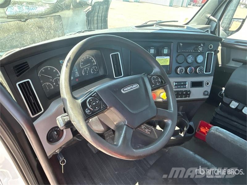 Freightliner Cascadia 126 Tractor Units