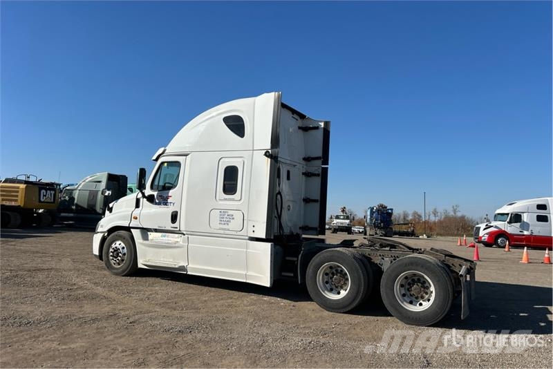 Freightliner Cascadia 125 6x4 T/A Sleeper Truck Tractor Truck Tractor Units