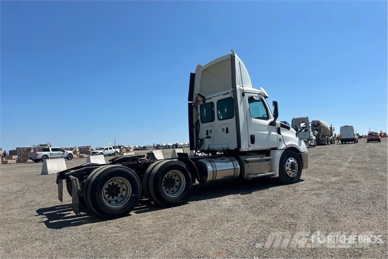 Freightliner Cascadia 126 Prime Movers