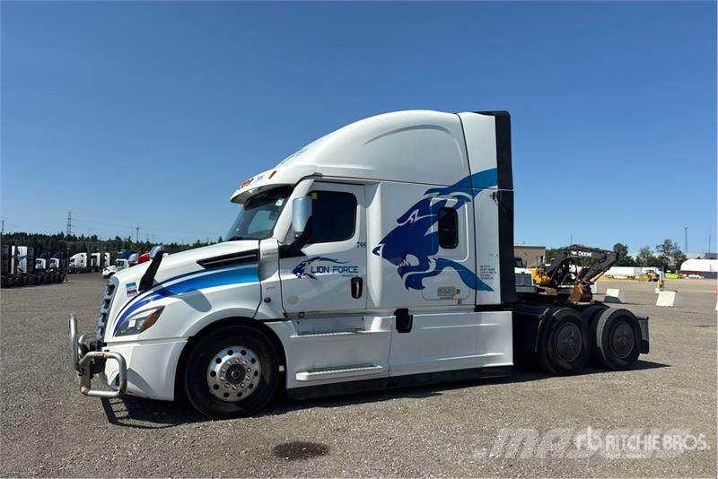 Freightliner Cascadia 126 Naudoti vilkikai