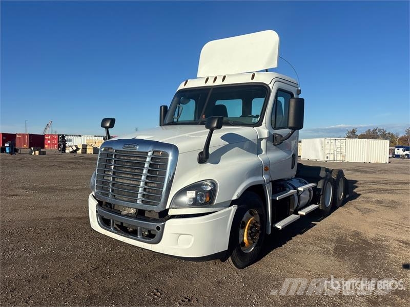 Freightliner Cascadia 125 Тягачі