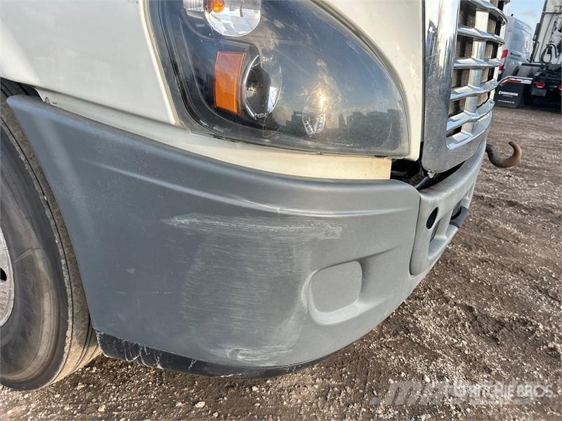 Freightliner Cascadia 125 Тягачі