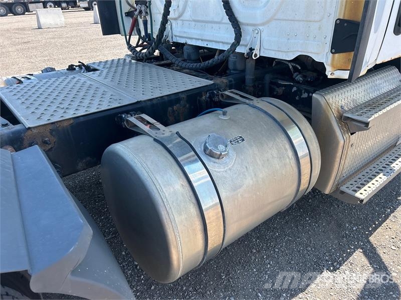 Freightliner Cascadia 126 Tractor Units