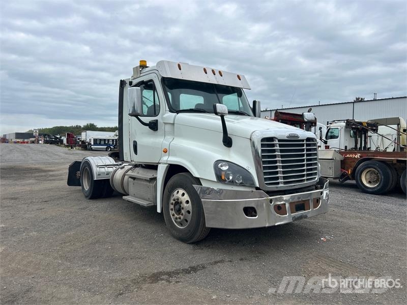 Freightliner Cascadia 125 Тягачі