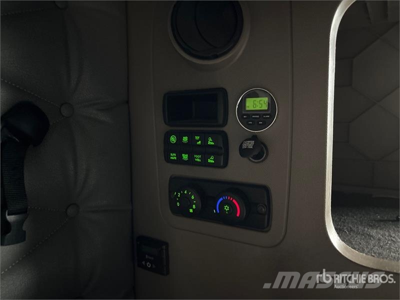 Freightliner Cascadia 125 6x4 T/A Sleeper Truck Tractor Prime Movers