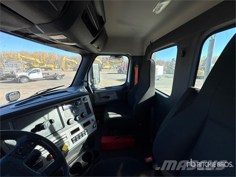 Freightliner Cascadia 126 Sattelzugmaschinen