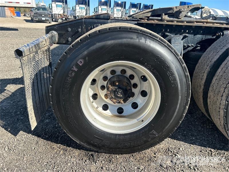 Freightliner Cascadia 126 Trekkers