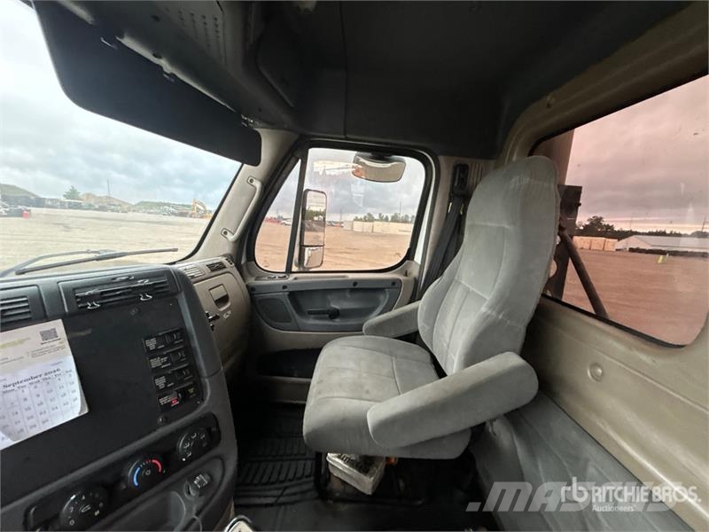 Freightliner Cascadia 125 曳引機組件