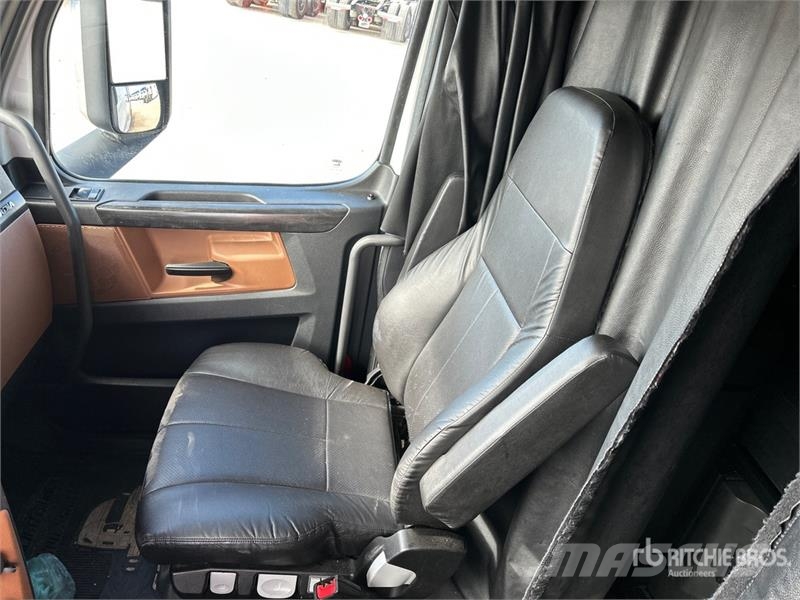 Freightliner Cascadia 126 Cavalos mecânicos