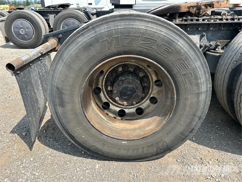 Freightliner Cascadia 125 6x4 T/A Sleeper Truck Tractor Motrici e Trattori Stradali