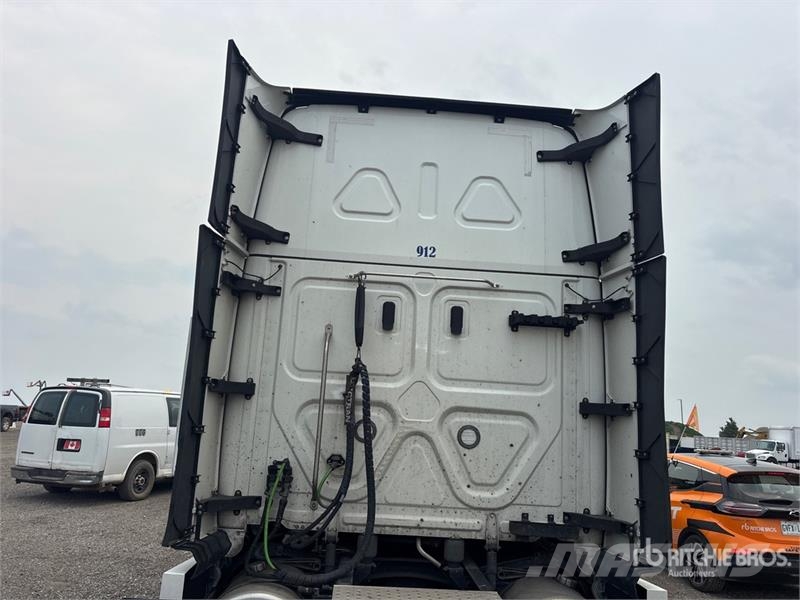 Freightliner Cascadia 126 Tractores (camiões)