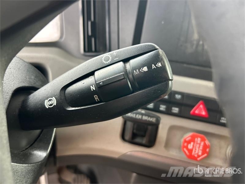 Freightliner Cascadia 116 Тягачі