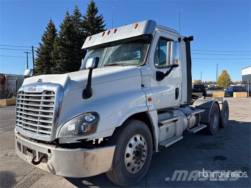Freightliner Cascadia 125 وحدات الجر