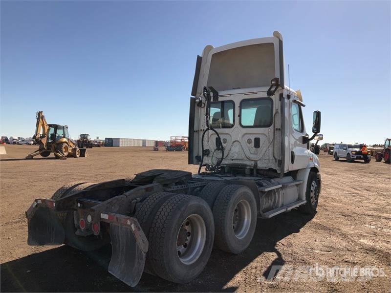 Freightliner Cascadia 113 Tracteur routier