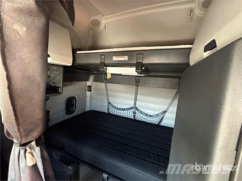 Freightliner Cascadia 126 Vetopöytäautot