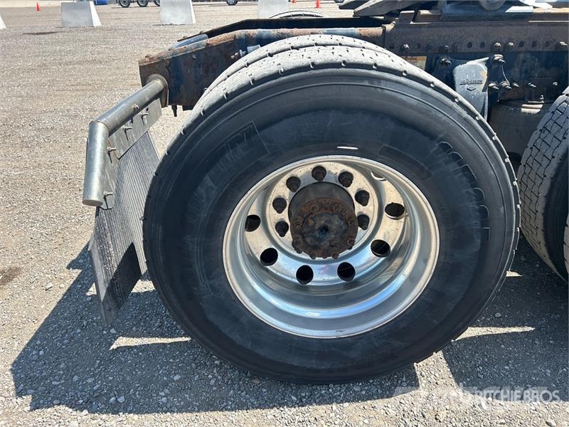 Freightliner Cascadia 126 Tractor Units