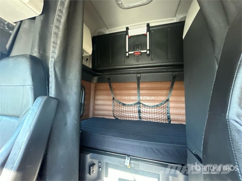 Freightliner Cascadia 126 Trekkers