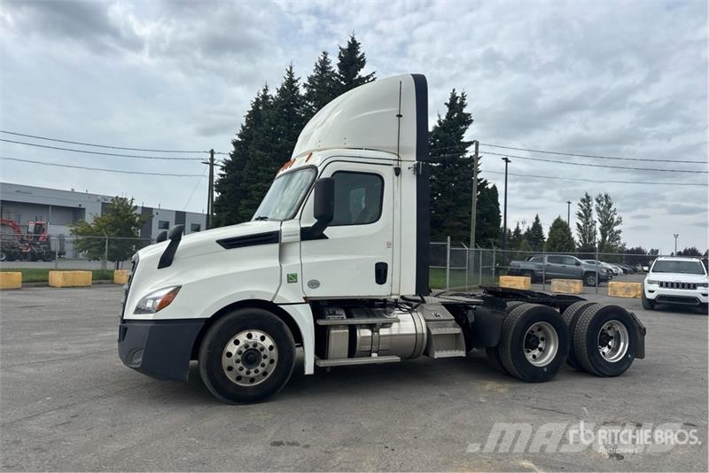Freightliner Cascadia 126 Vetopöytäautot