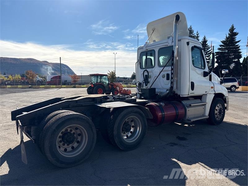 Freightliner Cascadia 125 Тягачі