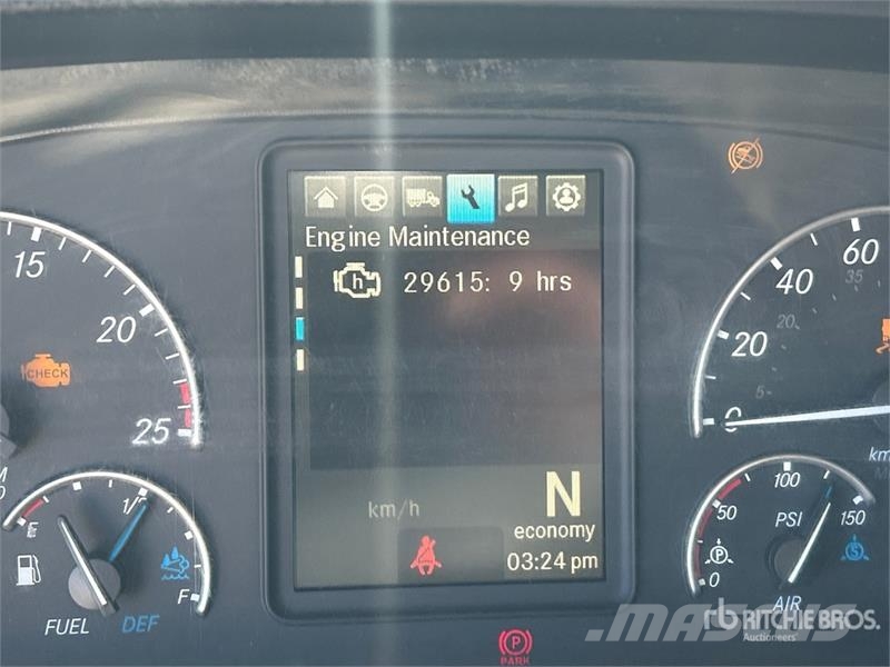 Freightliner Cascadia 126 6x4 T/A Sleeper Truck Tractor Camiones tractor