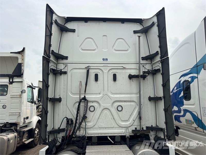 Freightliner Cascadia 126 Tractores (camiões)