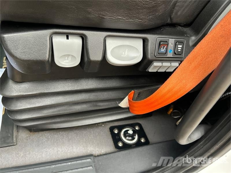 Freightliner Cascadia 126 وحدات الجر
