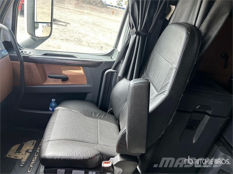 Freightliner Cascadia 126 Cavalos mecânicos