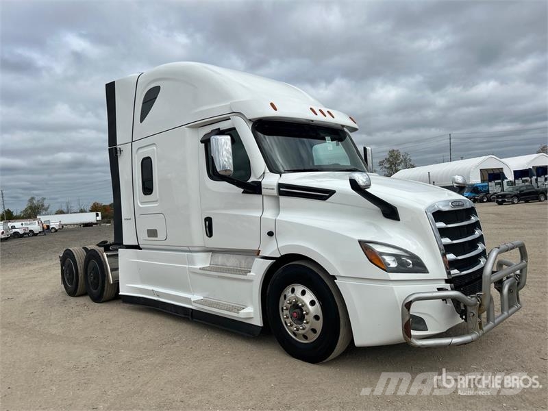 Freightliner Cascadia 126 وحدات الجر