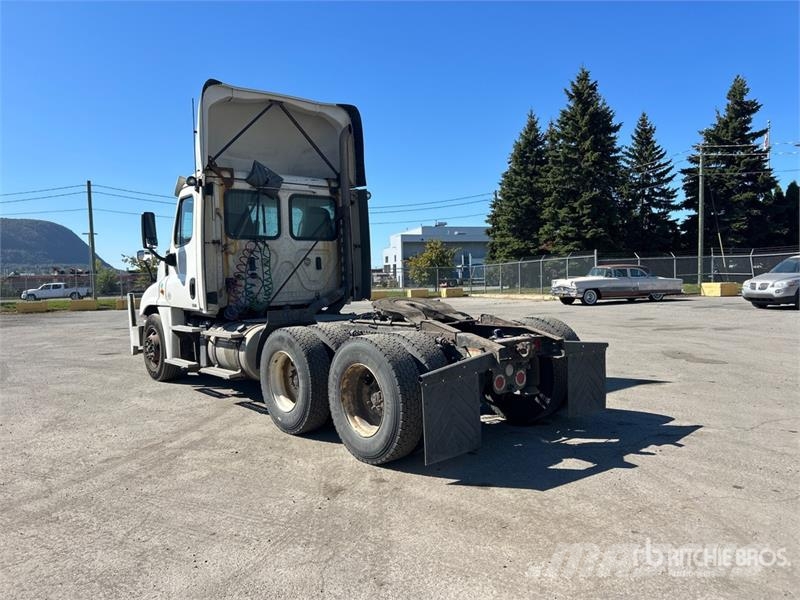 Freightliner Cascadia 125 Naudoti vilkikai