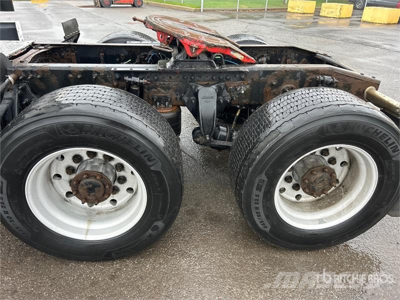 Freightliner Cascadia 116 Truck Tractor Units