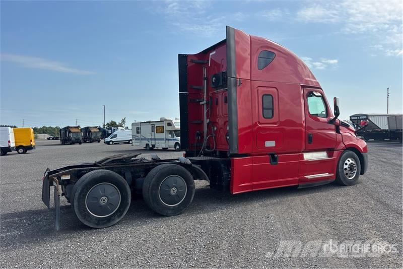 Freightliner Cascadia 126 Prime Movers