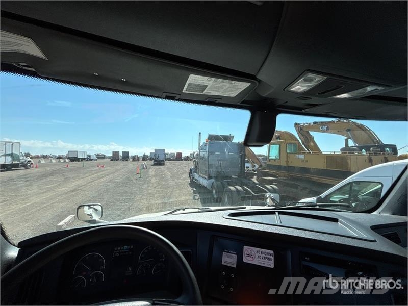 Freightliner Cascadia 126 Nyergesvontatók