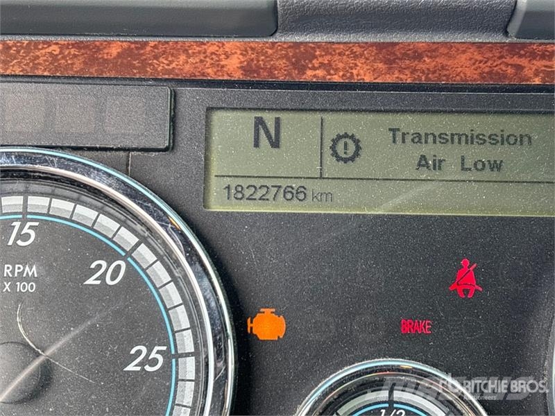 Freightliner Cascadia 125 6x4 T/A Sleeper Truck Tractor Tracteur routier