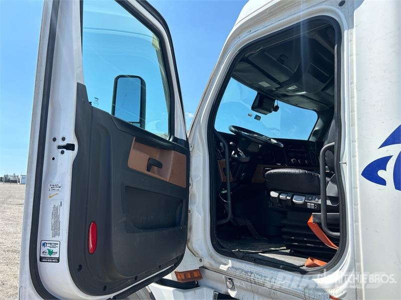 Freightliner Cascadia 126 Tractores (camiões)