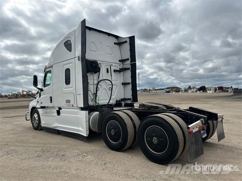 Freightliner Cascadia 126 وحدات الجر