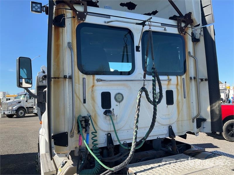 Freightliner Cascadia 125 وحدات الجر