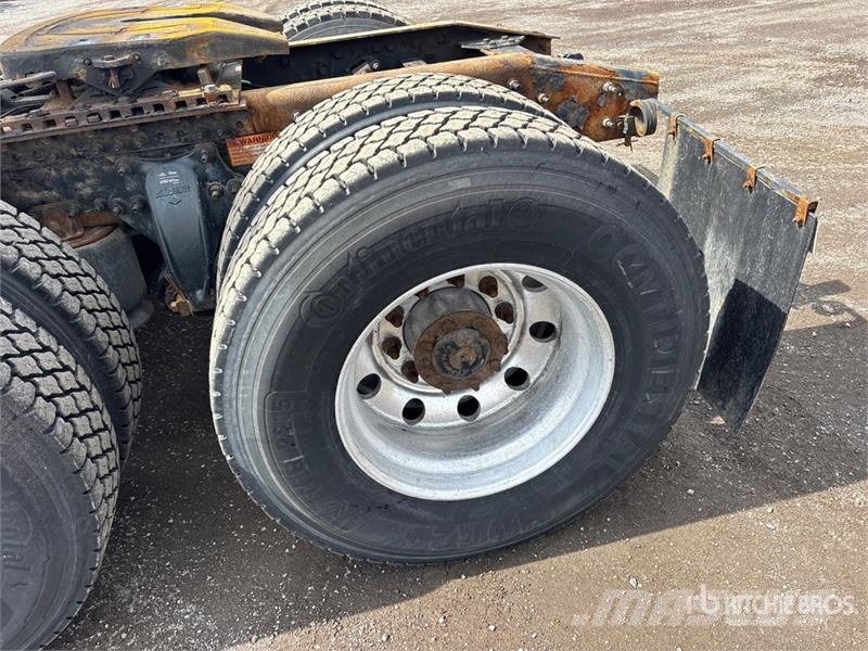 Freightliner Cascadia 126 Vetopöytäautot