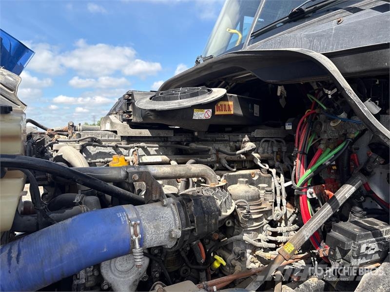 Freightliner Cascadia 125 6x4 Evolution T/A Sleeper Truck Tract Motrici e Trattori Stradali