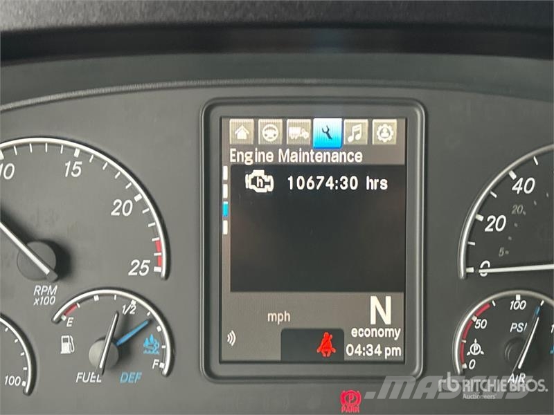 Freightliner Cascadia 126 Truck Tractor Units