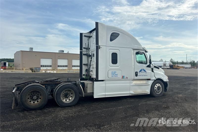 Freightliner Cascadia 126 Prime Movers